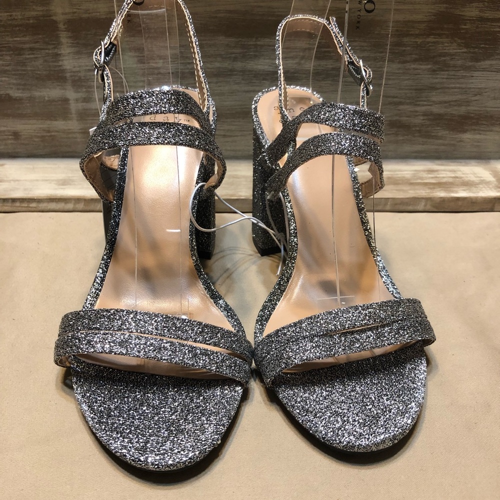 Final$ Glittery Women’s Estella Block Heels, NWT’s - Picture 2 of 6